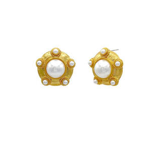 Round With Pearl Earrings