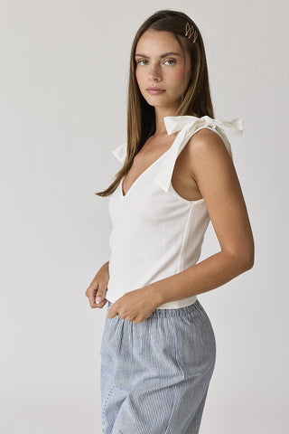 Do The White Thing Top