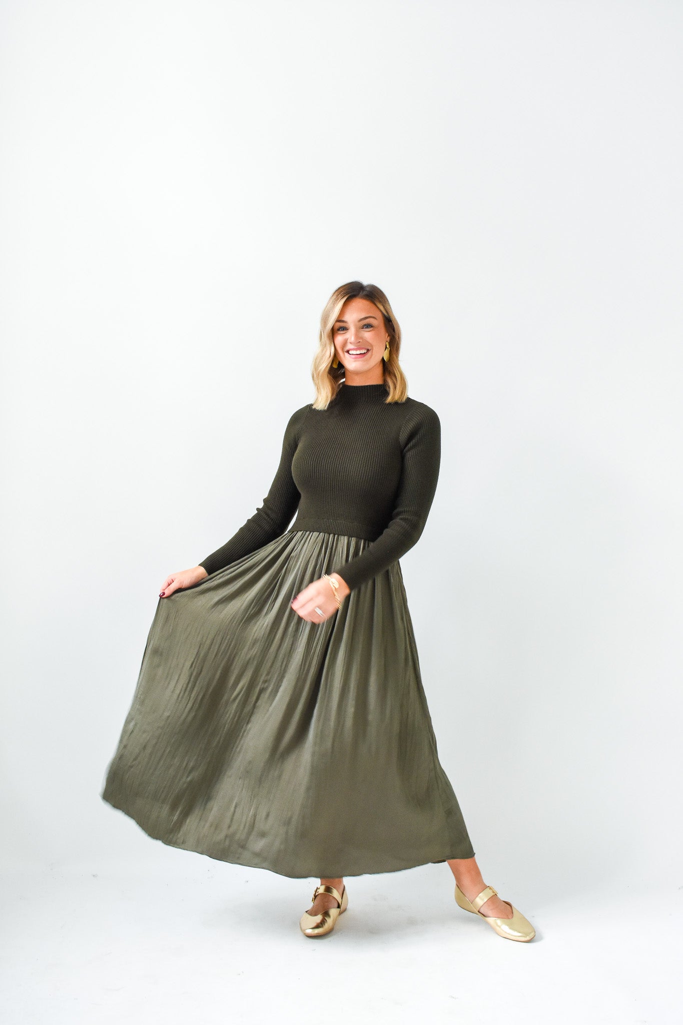 Layered Luxe Sweater Combo Dress – Maren + Main Boutique Layered Luxe Sweater Combo Dress – Maren + Main Boutique
