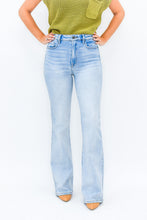 Load image into Gallery viewer, Hidden Happi High Rise Flare Jeans

