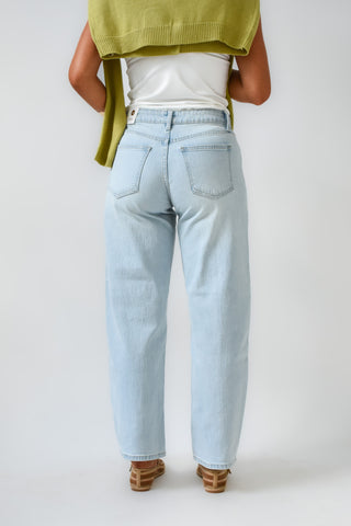 Just Black Relaxed Straight Barrel Jeans
