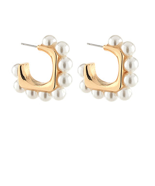 Linked Pearl Square Hoops