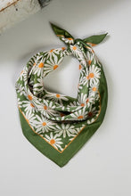 Load image into Gallery viewer, Daisy Love Floral Scarf
