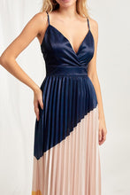 Load image into Gallery viewer, Let The Pleat Drop Maxi Dress
