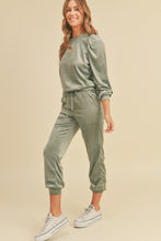 Load image into Gallery viewer, Glam Velour Set Tracksuit
