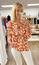 Load image into Gallery viewer, The More You Grow Floral Top

