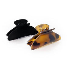 Load image into Gallery viewer, Recycled Plastic Medium Claw Clips - 2 Pack
