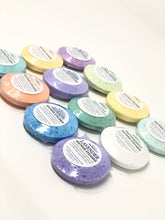 Load image into Gallery viewer, Essential Oils Shower Steamer - Lemon Rosemary
