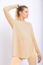 Load image into Gallery viewer, Long Sleeve Flow Top with Side Slits
