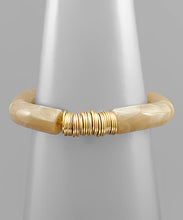 Load image into Gallery viewer, Acrylic And Metal Disks Bracelet
