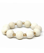 Load image into Gallery viewer, Wood Ball Stretch Bracelet
