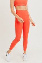 Load image into Gallery viewer, Laser-Cut and Bonded Essential Foldover Highwaist Leggings
