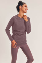 Load image into Gallery viewer, Active Raglan Pullover with Pockets
