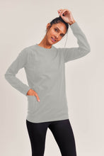 Load image into Gallery viewer, Active Raglan Pullover with Pockets
