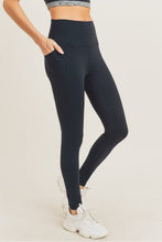 Load image into Gallery viewer, Tapered Band Essential Solid Highwaist Leggings with Pockets
