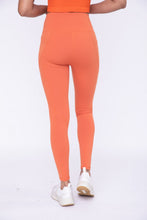 Load image into Gallery viewer, Tapered Band Essential Solid Highwaist Leggings with Pockets
