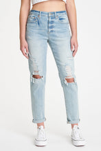 Load image into Gallery viewer, Daze Loverboy High Rise Boyfriend Jeans
