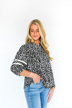 Load image into Gallery viewer, We Go Together Puff Sleeve Top
