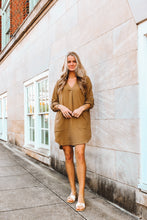Load image into Gallery viewer, Pocket Queen Dress
