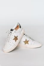 Load image into Gallery viewer, Vintage Havana Magneev Glitter Star Sneaker
