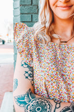 Load image into Gallery viewer, Daisy Me Rollin&#39; Floral Dress

