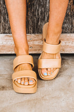 Load image into Gallery viewer, Blooming-08 Platform Sandal
