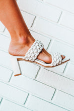 Load image into Gallery viewer, Kerstin-03S Braided Slide Heels
