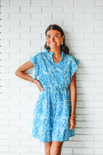 Load image into Gallery viewer, Live And Let Tie Waist Dress
