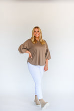 Load image into Gallery viewer, Burst My Bubble Sleeve Top
