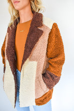 Load image into Gallery viewer, Looking Snow Cute Color Block Sherpa Jacket

