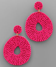 Load image into Gallery viewer, Bead Wide Oval Earrings
