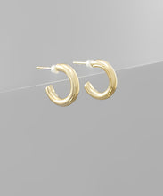 Load image into Gallery viewer, Brass Circle Hoops
