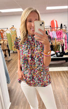 Load image into Gallery viewer, Flirty In Floral Top
