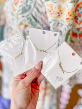 Load image into Gallery viewer, MAMA Necklace
