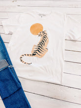 Load image into Gallery viewer, Tiger Sun Tee
