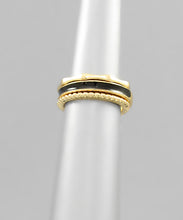 Load image into Gallery viewer, Enamel And Bamboo And Rope Ring Set
