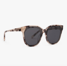 Load image into Gallery viewer, DIFF Gia Sunglasses
