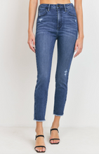 Load image into Gallery viewer, Just Black Dark Wash High Rise Frayed Hem Skinny
