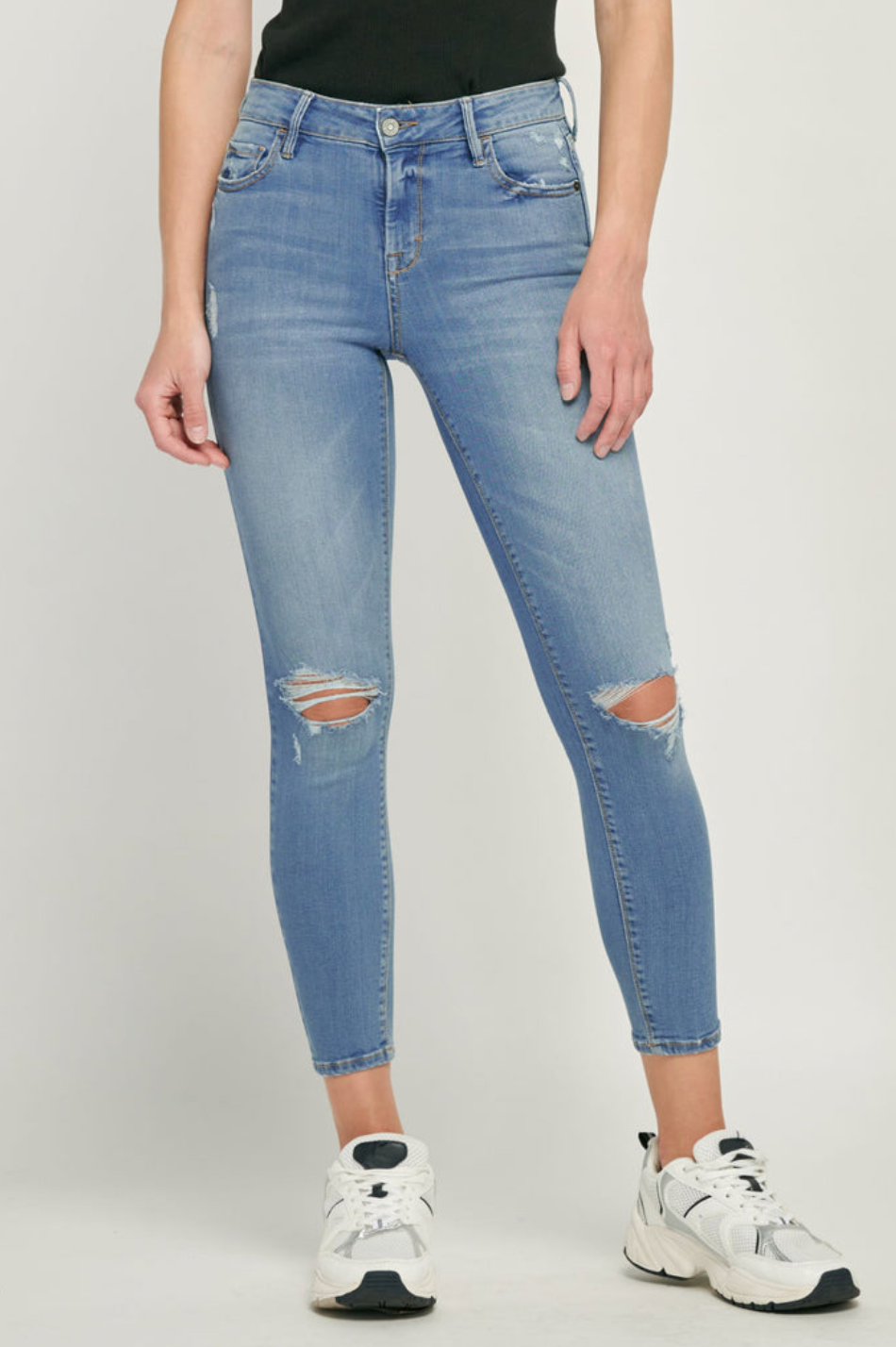 Hidden Amelia Mid Rise Cropped Skinny Jeans