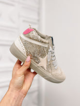 Load image into Gallery viewer, Paulina Mid Top Sneaker
