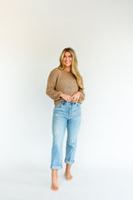Load image into Gallery viewer, Tracey High Rise Straight Jean in Light Blue
